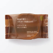 The Muji Essential Oil Scent Moisturizing Facial Cleansing Soap is a natural soap enriched with 100% naturally derived ingredients.