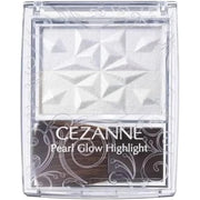 Limited Edition Powder Highlighter for Natural 3D GlowCEZANNE Pearl Glow Highlight SP3 Snow Fantasy in Filter Beige is a limited-edition powder highlighter designed to subtly correct dullness while adding an elegant, natural-looking radiance.
