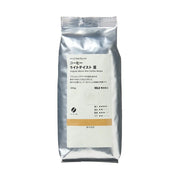 MUJI Original Blend Coffee Light Taste Beans is a light and refreshing whole-bean coffee created for those who prefer a clean, gentle cup.