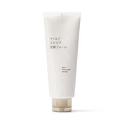 The Muji Mild Scrub Facial Cleansing Foam is formulated with 100% naturally derived ingredients* to gently and effectively cleanse the skin.