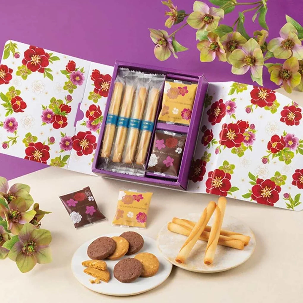 Winter Gift Collection | Seasonal & Signature CookiesCadeau de Liberte is a heartwarming winter gift assortment from Yoku Moku, created to share wishes of good health and happiness with loved ones.