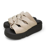 Effortless comfort and contemporary design unite in these stylish slide sandals.
