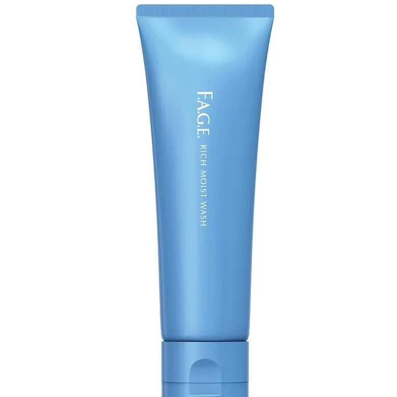 Suntory Efage Rich Moisture Wash is a gentle yet effective facial cleansing foam designed to cleanse the skin without dryness or tightness.