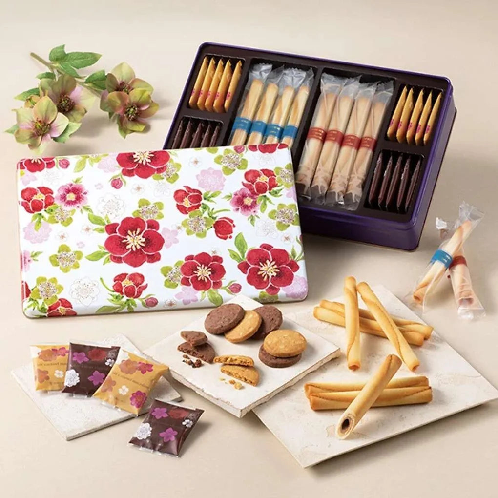 Winter Gift Collection | Premium Tin Box EditionCadeau de Liberté is an elegant winter gift assortment from Yoku Moku, created to express heartfelt wishes such as “thank you” and “congratulations” to people you care about.