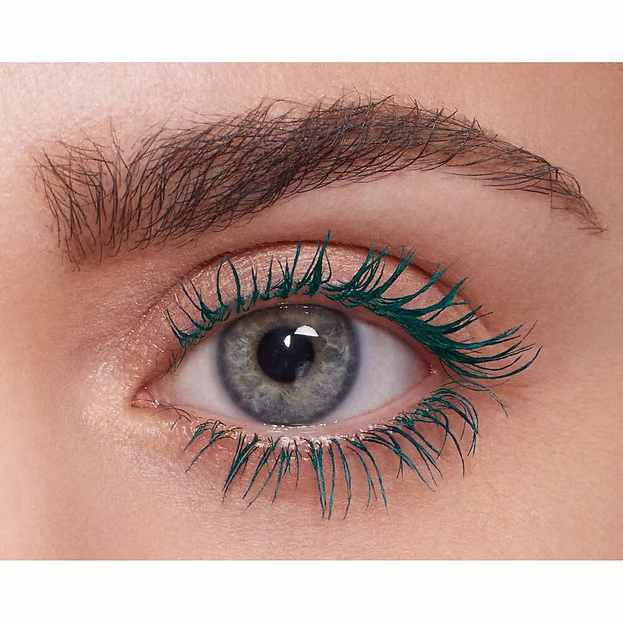 SHISEIDO Control Chaos Mascara Ink – Volumizing and Long-Lasting Mascara